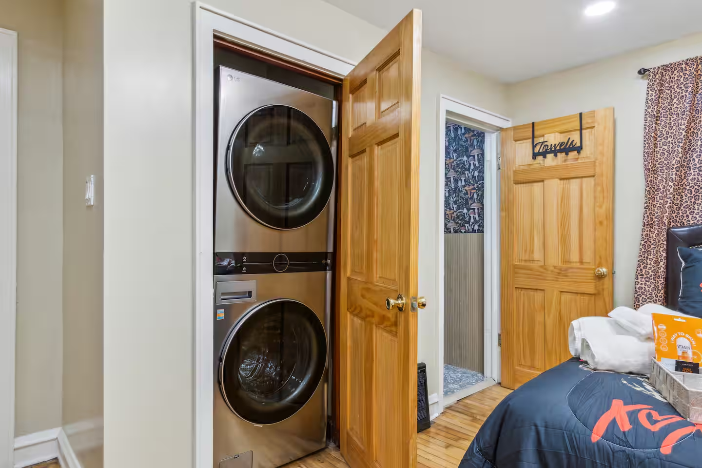 In Unit Laundry Milwaukee Washer Dryer