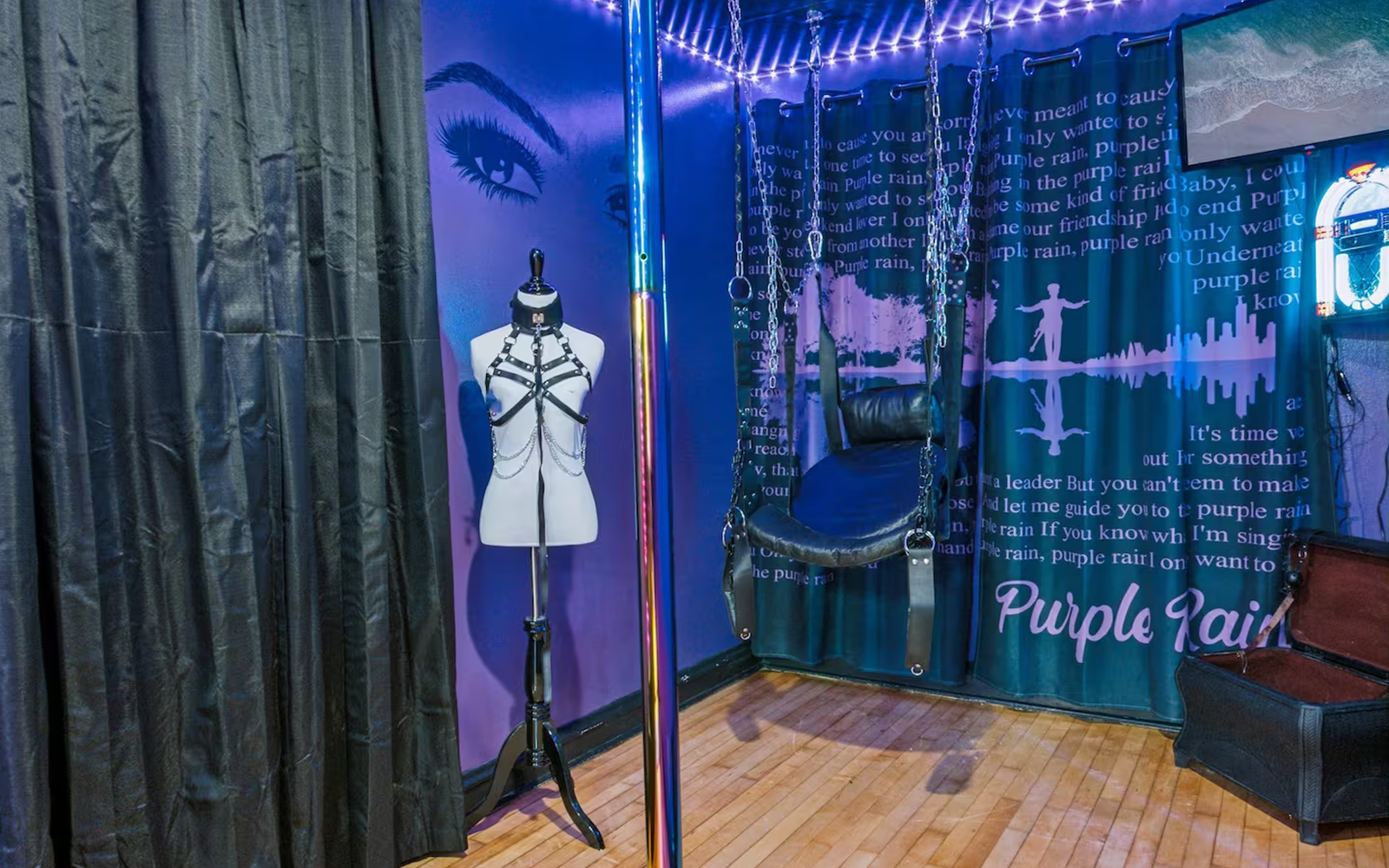 Milwaukee Purple Rain Suite Vacation Rental